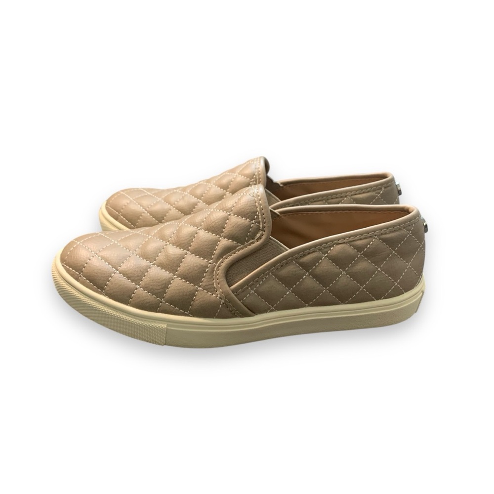 Steve Madden Shoes Ecentrcq Womens Quilted Slip-On Taupe Comfort Casual 7.5M Tan - Picture 1 of 7